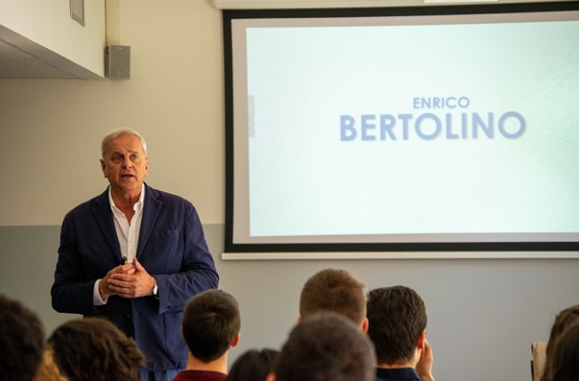 Collegamento a A lezione di comunicazione con Enrico Bertolino